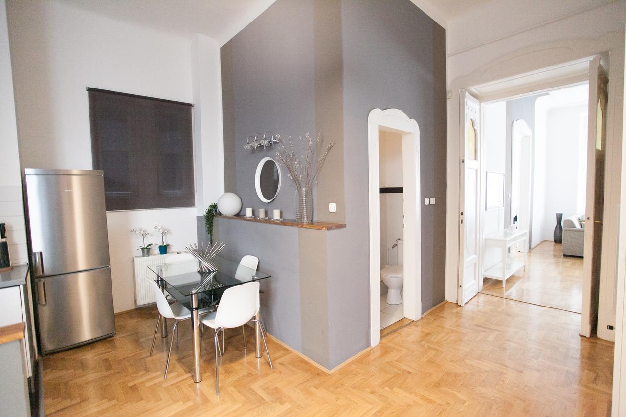 Royal Center Apartment Budapeste Exterior foto