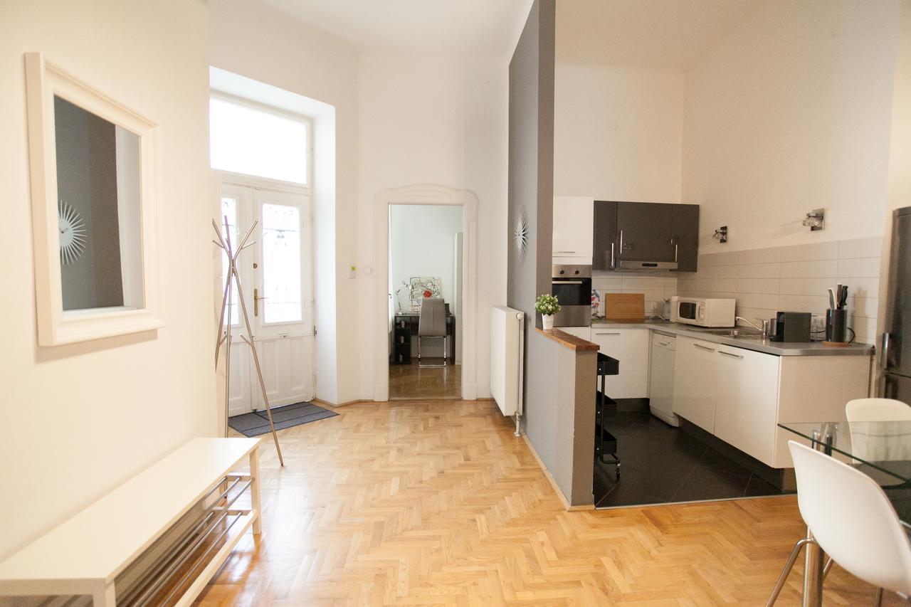 Royal Center Apartment Budapeste Exterior foto